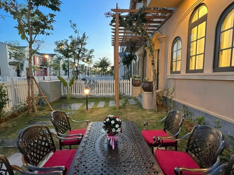 Luxury 4 bedroom Garden-view Houzez Villa – Novaworld Phan Thiet