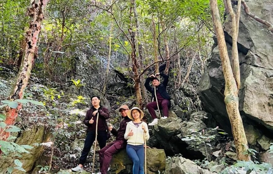 Full day trekking Cat Ba National park to Viet Hai Village , kayaking on the Lan Ha Bay